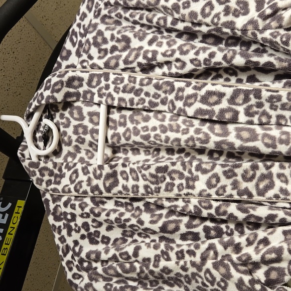 George bathrobe size S/M $15 NWOT. - Picture 7 of 14